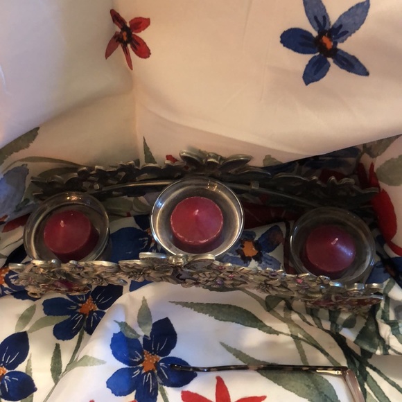 Partylite - Three Votive Candle Holder with Votives, candles, jewels and fairies - Picture 8 of 10